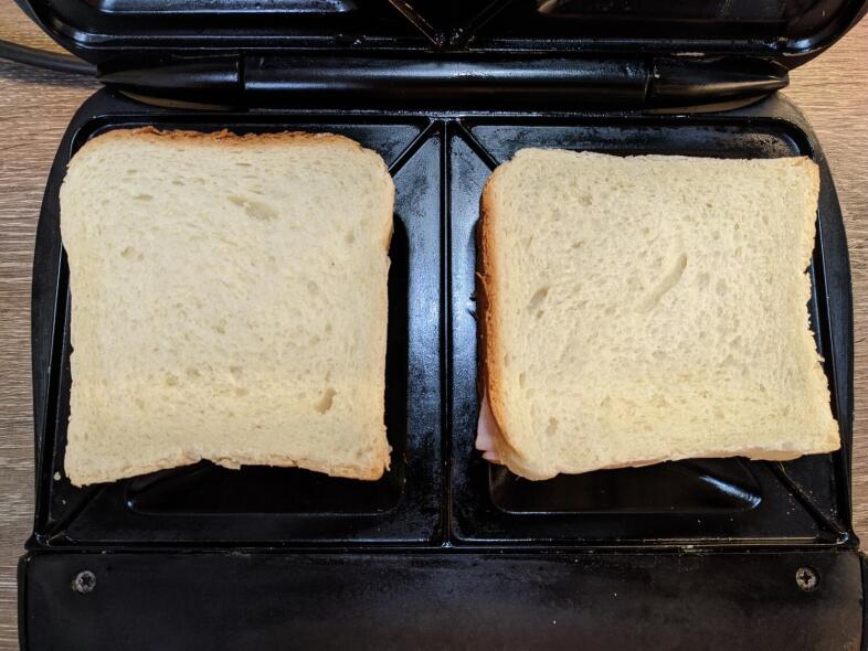 Размещение в сэндвичнице