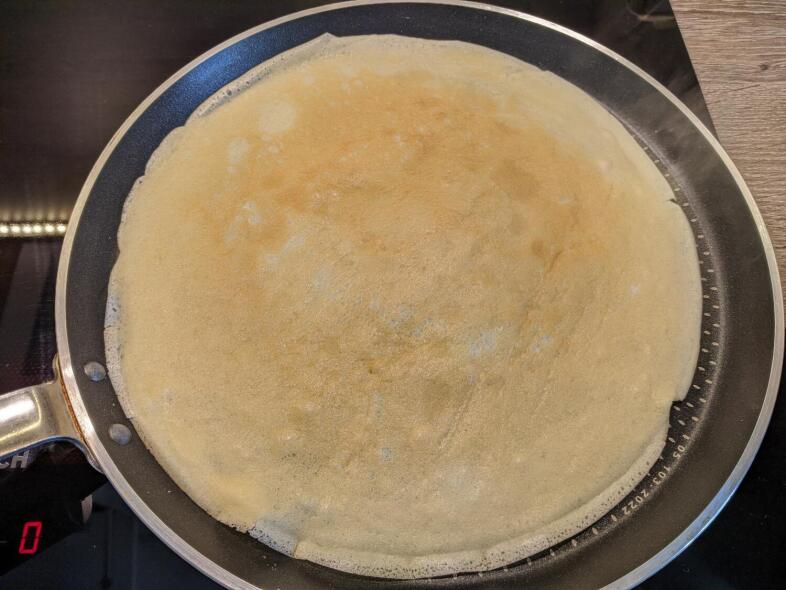 Жарим блинчики